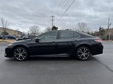 Used 2019 Toyota Camry SE image 3