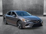 Used 2018 Toyota Camry SE image 3
