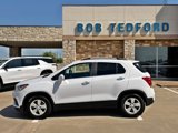 Used 2018 Chevrolet Trax LT w/ LT Convenience Package image 2