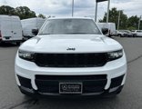 Used 2023 Jeep Grand Cherokee L Laredo image 2