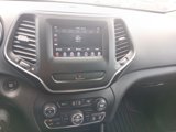 Used 2019 Jeep Cherokee Latitude Plus w/ Comfort/Convenience Group image 6