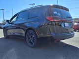 New 2025 Chrysler Pacifica Limited image 4