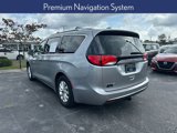 Used 2018 Chrysler Pacifica Touring-L w/ Advanced Safetytec Group image 3