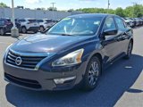Used 2015 Nissan Altima 2.5 S w/ Sport Value Package image 3