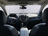 Used 2022 Chevrolet Equinox Premier image 2