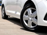 Used 2021 Hyundai Accent SE image 2