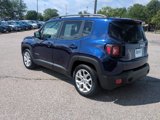 Used 2016 Jeep Renegade Latitude image 3