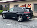 Used 2022 Jeep Grand Cherokee Summit w/ Luxury Tech Group V image 5