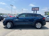 Certified 2022 Volkswagen Atlas Cross Sport SE image 2