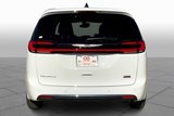 New 2025 Chrysler Pacifica Select image 5