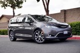 Used 2020 Chrysler Pacifica Limited image 2