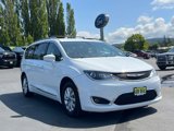 Used 2018 Chrysler Pacifica Touring-L image 3