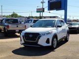 Used 2022 Nissan Kicks S image 2