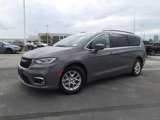 Used 2022 Chrysler Pacifica Touring-L image 2