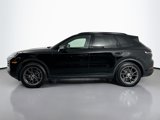 Certified 2024 Porsche Cayenne image 2