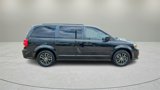 Used 2017 Dodge Grand Caravan GT image 2