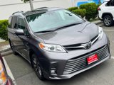Used 2018 Toyota Sienna XLE Premium image 3