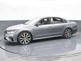 Used 2018 Volkswagen Passat 3.6 image 2
