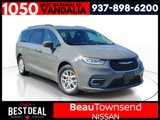 Used 2022 Chrysler Pacifica Touring-L image 1