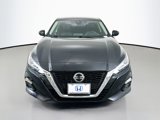 Used 2020 Nissan Altima 2.5 SV image 2