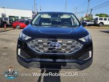 Used 2022 Ford Edge Titanium image 2