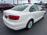 Used 2011 Volkswagen Jetta SE image 4