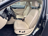 Used 2017 Volkswagen Passat 1.8T R-Line image 3