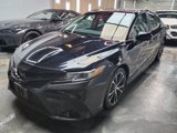 Used 2018 Toyota Camry SE image 3