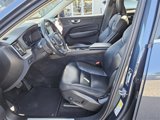 Used 2021 Volvo XC60 T6 Momentum w/ Premium Package image 2