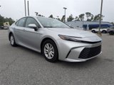 Used 2025 Toyota Camry Hybrid image 2