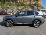 Used 2023 Nissan Rogue SV image 2