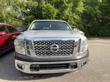 Used 2017 Nissan Titan SV image 3