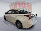Certified 2021 Toyota Prius LE image 2