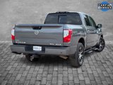 Used 2021 Nissan Titan SV w/ SV Convenience Package image 3