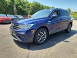 Used 2022 Volkswagen Tiguan SE image 3