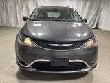 Used 2020 Chrysler Pacifica Touring-L image 2