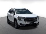 Used 2023 GMC Terrain SLT image 3