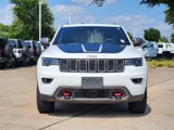 Used 2017 Jeep Grand Cherokee Trailhawk w/ Trailhawk Luxury Group image 2