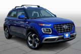 Used 2022 Hyundai Venue Limited image 2