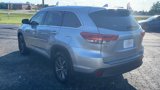 Used 2019 Toyota Highlander XLE image 5