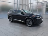 Used 2024 Nissan Rogue SV image 2