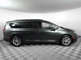 Used 2022 Chrysler Pacifica Limited image 4
