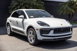 Certified 2025 Porsche Macan image 6