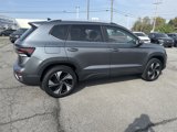 New 2025 Volkswagen Taos SE image 4