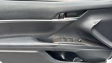 Used 2022 Toyota Camry SE image 5