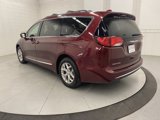 Used 2018 Chrysler Pacifica Limited image 5