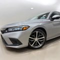 Used 2022 Honda Civic Touring image 3