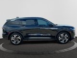 New 2025 Lincoln Nautilus Premier image 3