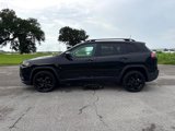Used 2020 Jeep Cherokee Latitude Plus image 4