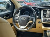 Used 2014 Toyota Highlander Limited image 3